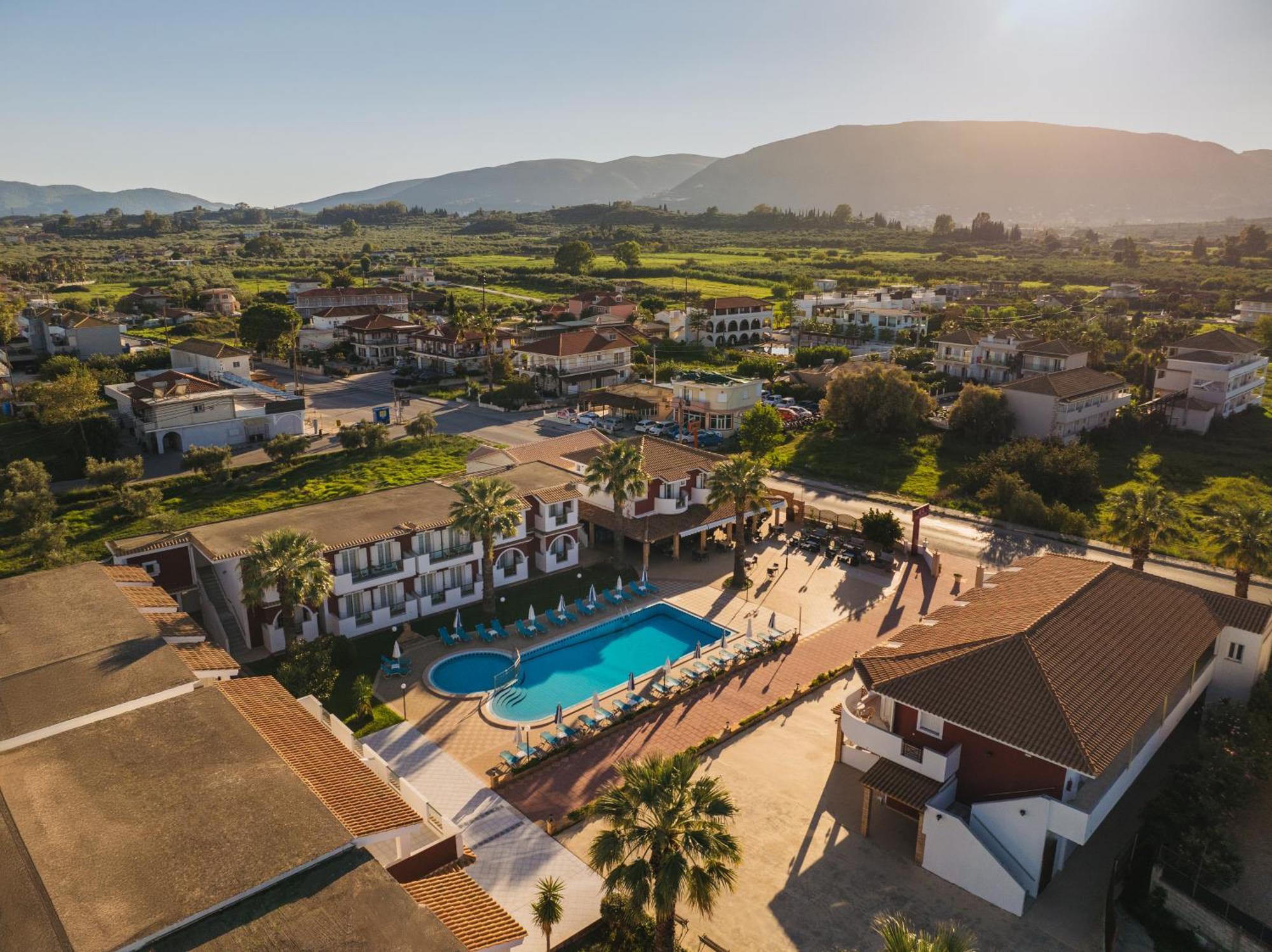 Yakinthos Hotel Laganas Luaran gambar